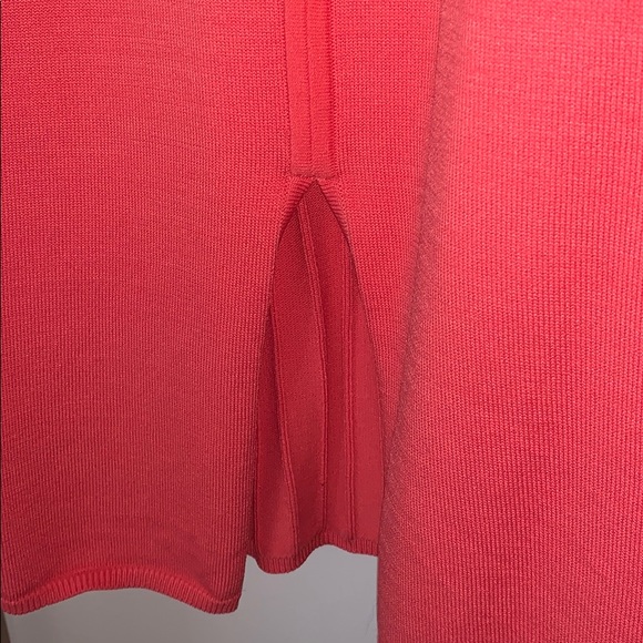 woman’s dress - Picture 6 of 6